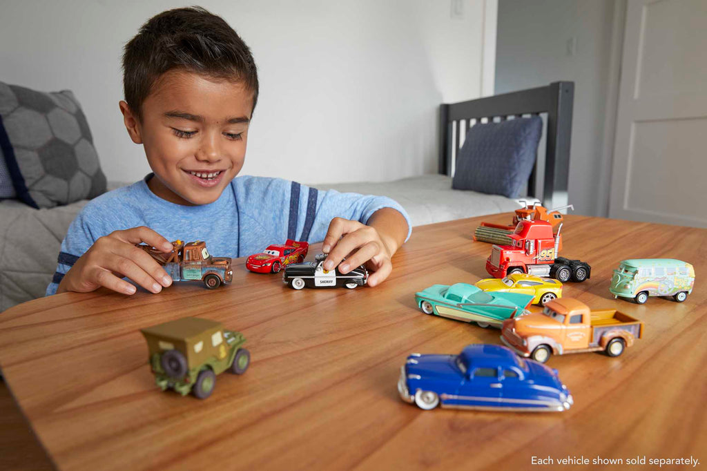 Cars de Disney y Pixar Diecast Vehículo de Juguete Triple Dent Gen 3